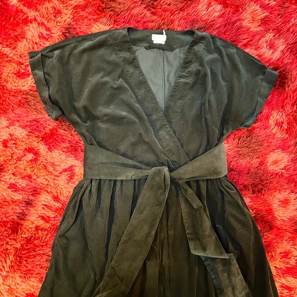 TOAST needlecord dress green XL XXL 16 18 sash pleated - Picture 4 of 16